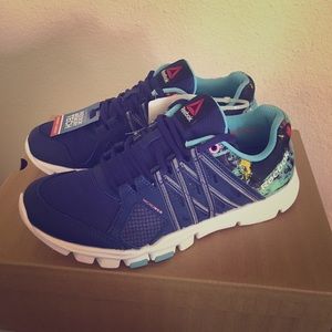 New! Reebok women’s sneakers brand new sz 6